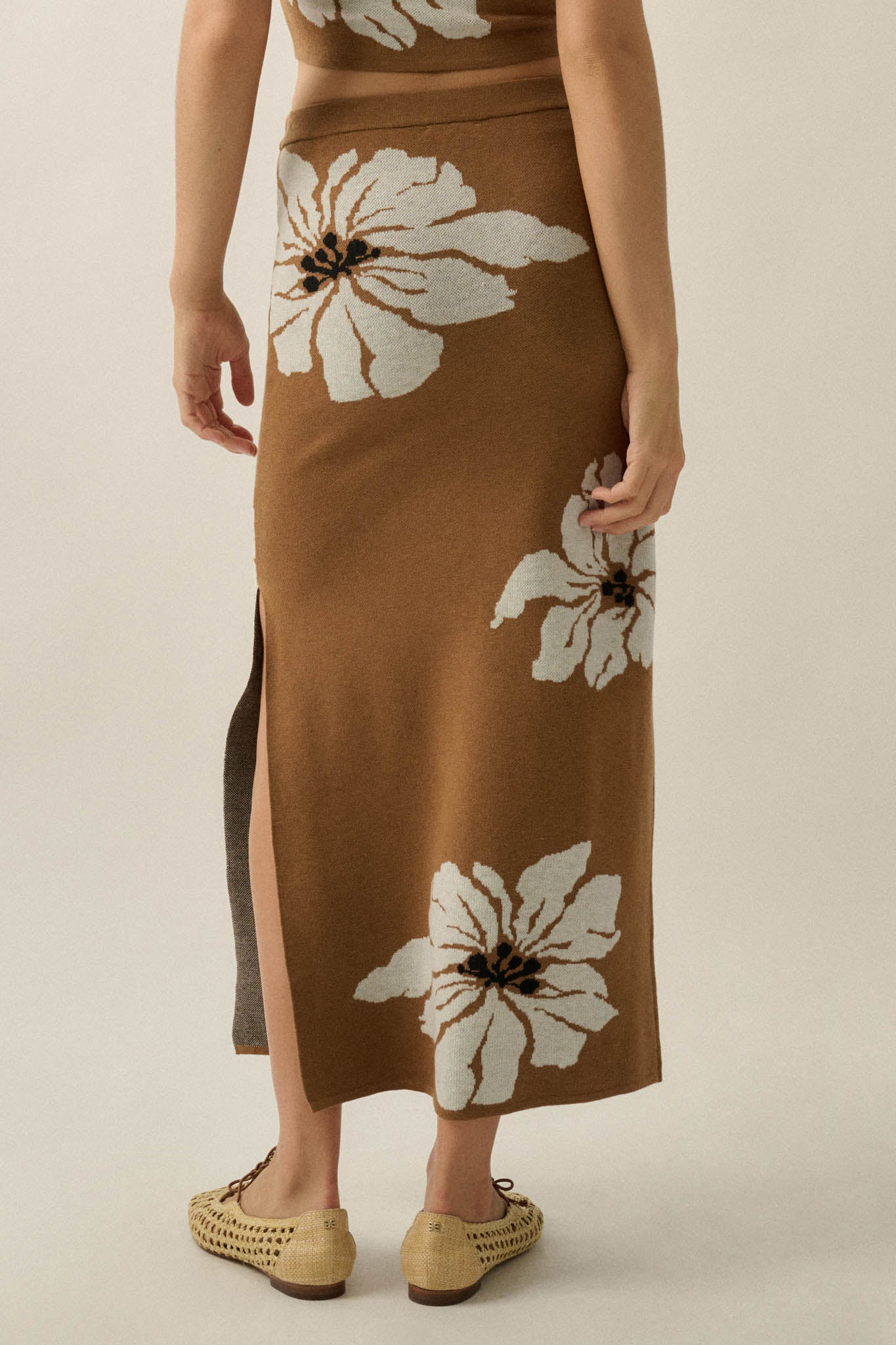 Hibiscus Blooms Floral Jacquard-Knit Maxi Skirt - ShopPromesa