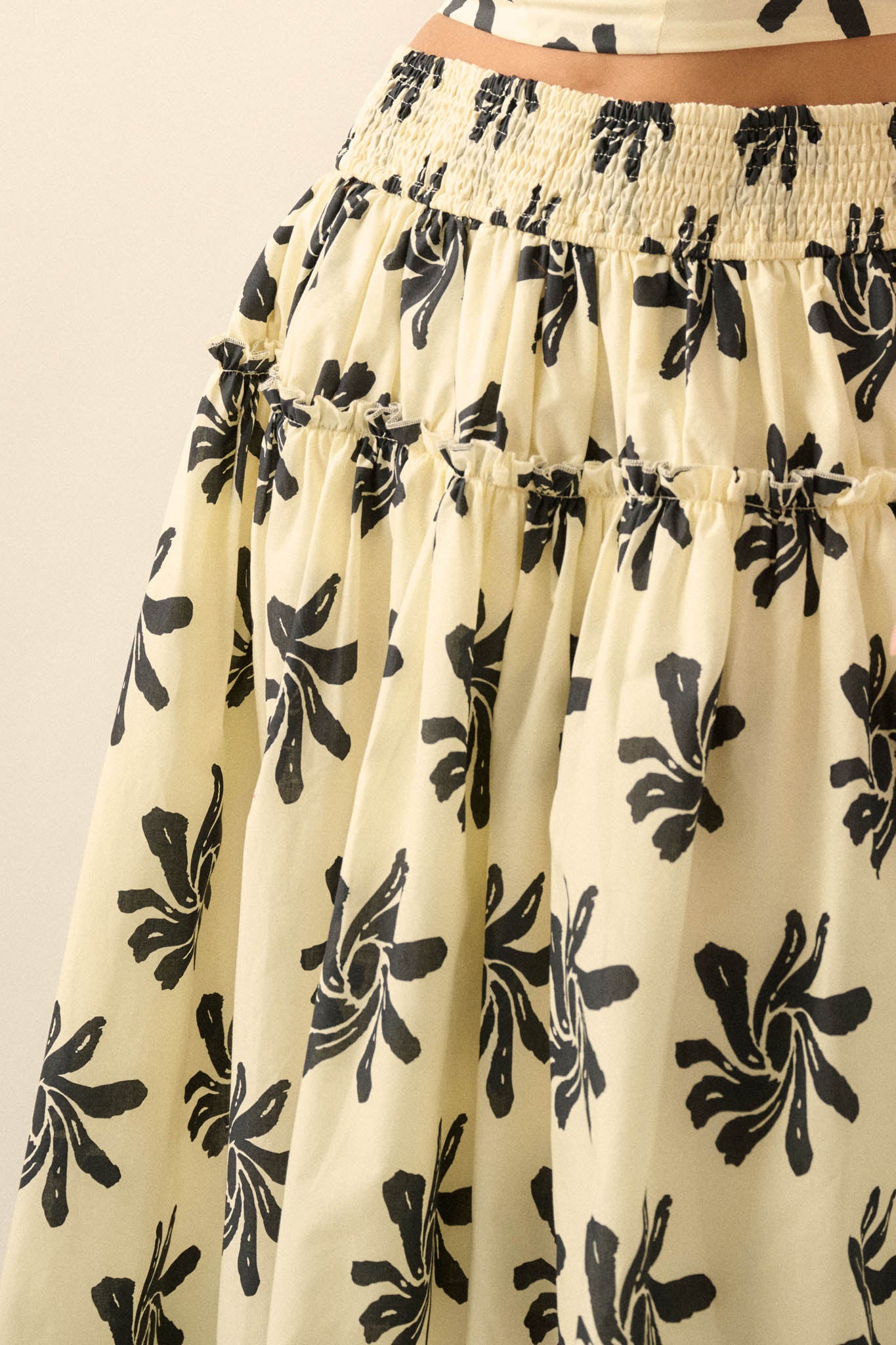 Garden Twirl Floral-Print Gathered Maxi Skirt - ShopPromesa