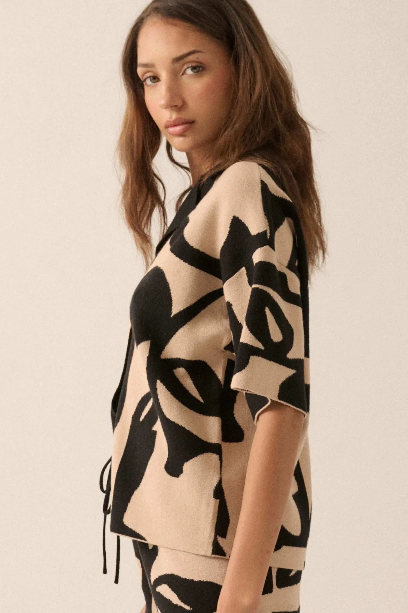 Graphic Garden Floral Jacquard Knit Shirt - ShopPromesa