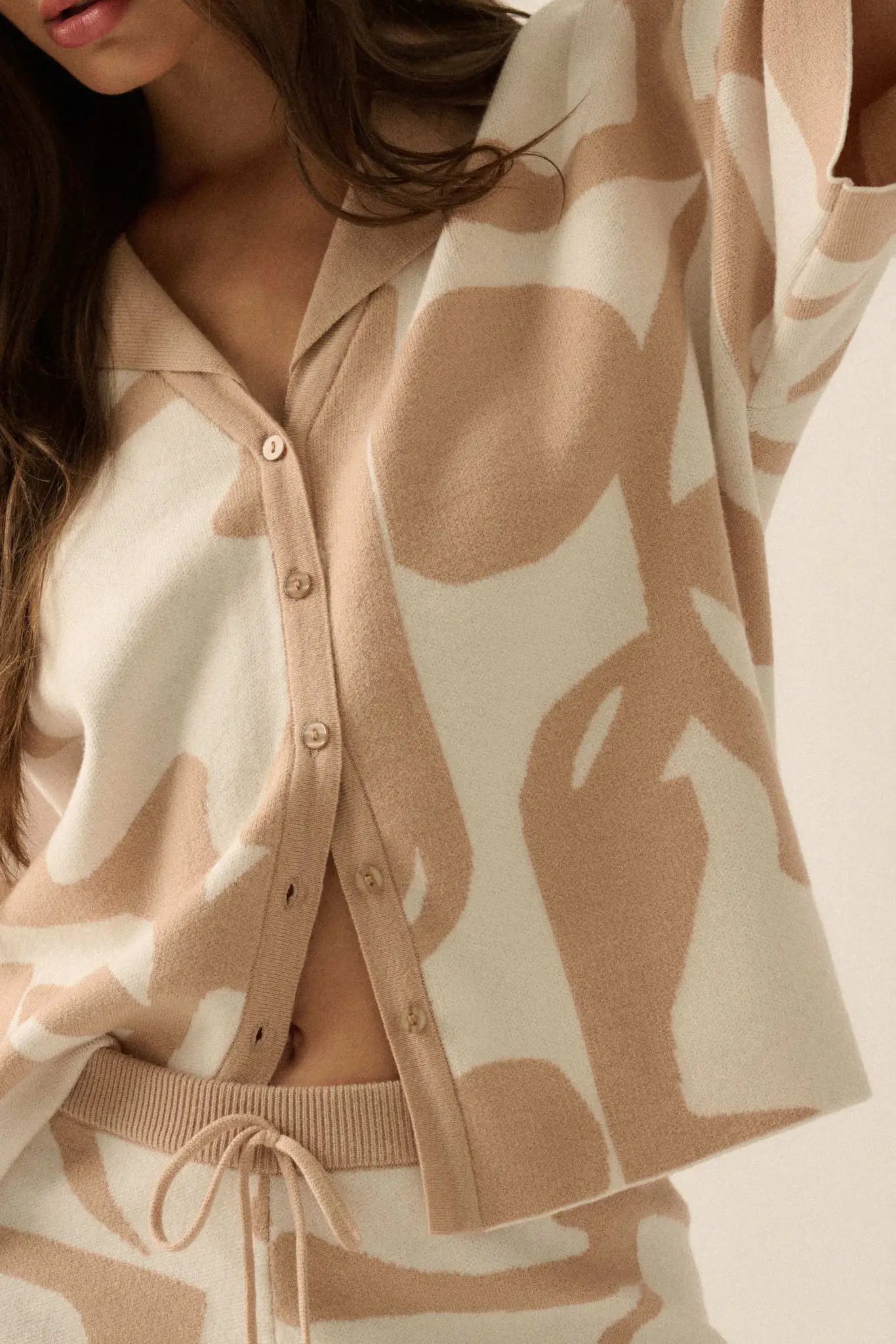 Graphic Garden Floral Jacquard Knit Shirt - ShopPromesa