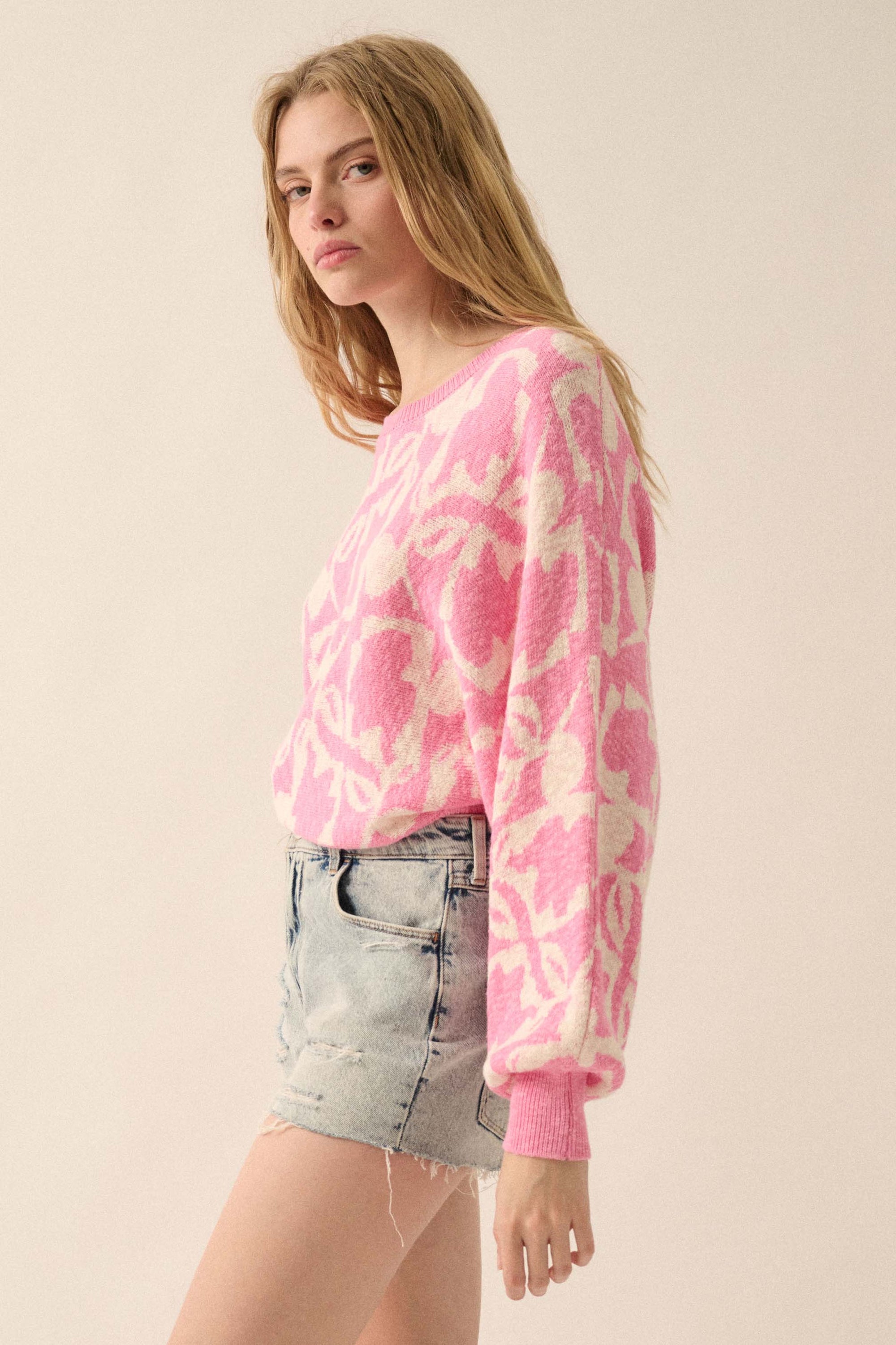 Abstract Garden Floral Jacquard Cropped Sweater - ShopPromesa