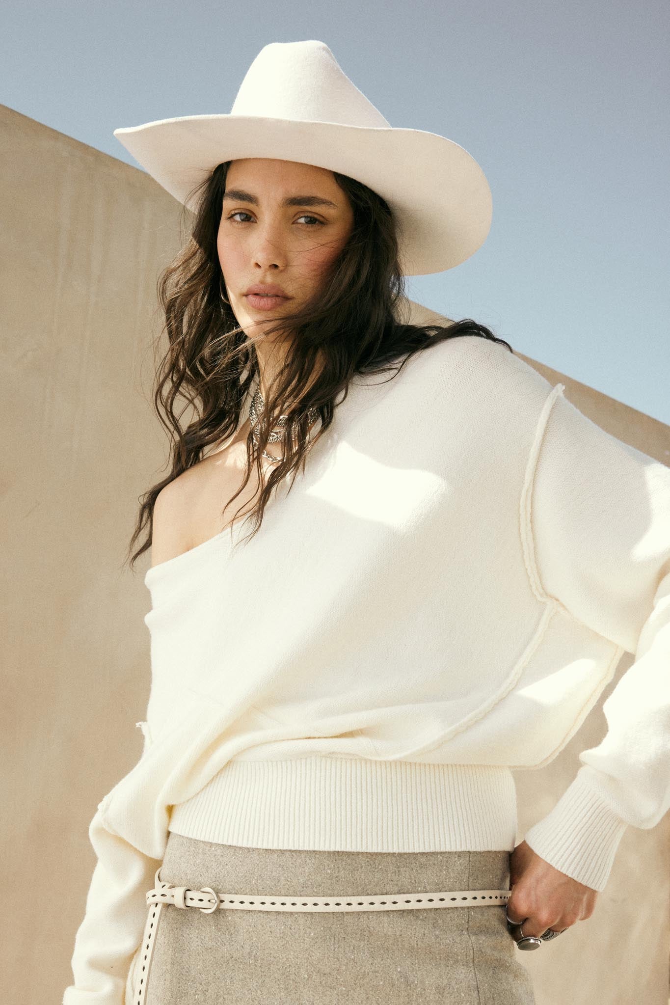 A Cute Angle Asymmetrical Exposed-Seam Sweater - ShopPromesa