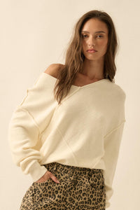 A Cute Angle Asymmetrical Exposed-Seam Sweater - ShopPromesa
