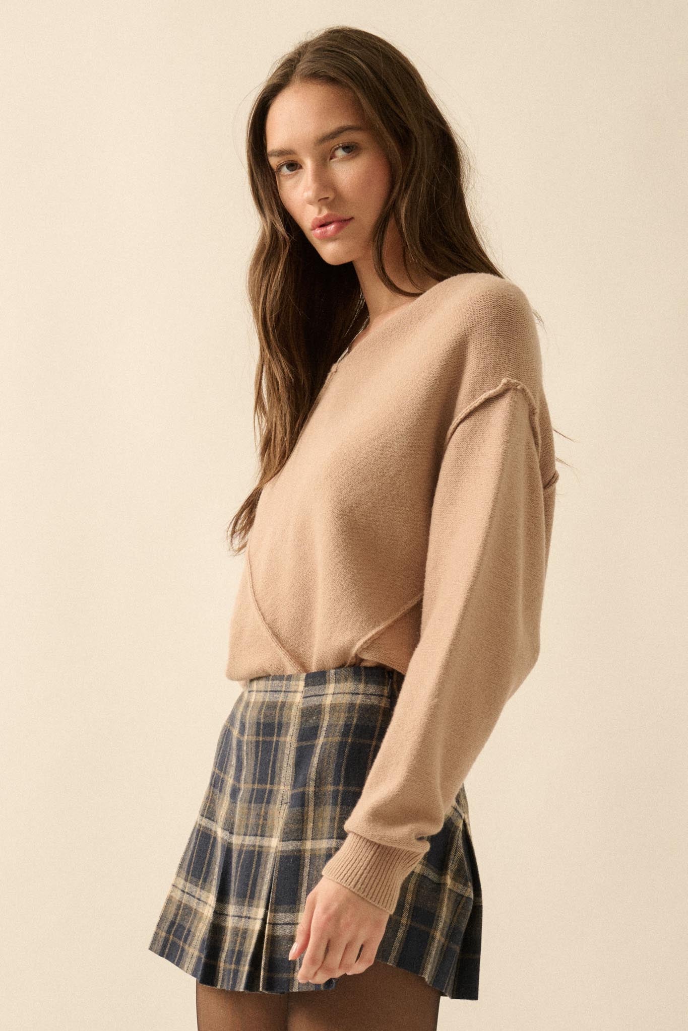 A Cute Angle Asymmetrical Exposed-Seam Sweater - ShopPromesa