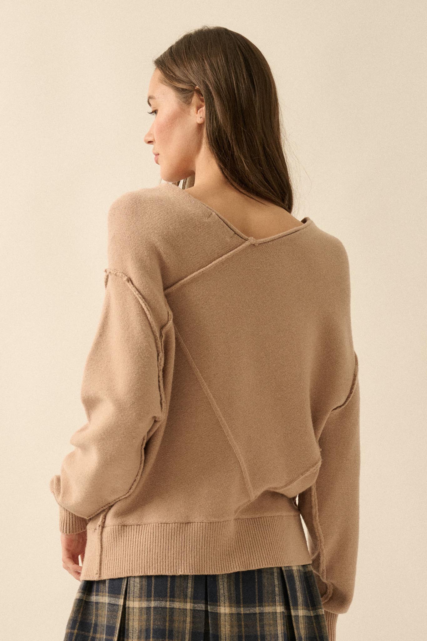 A Cute Angle Asymmetrical Exposed-Seam Sweater - ShopPromesa