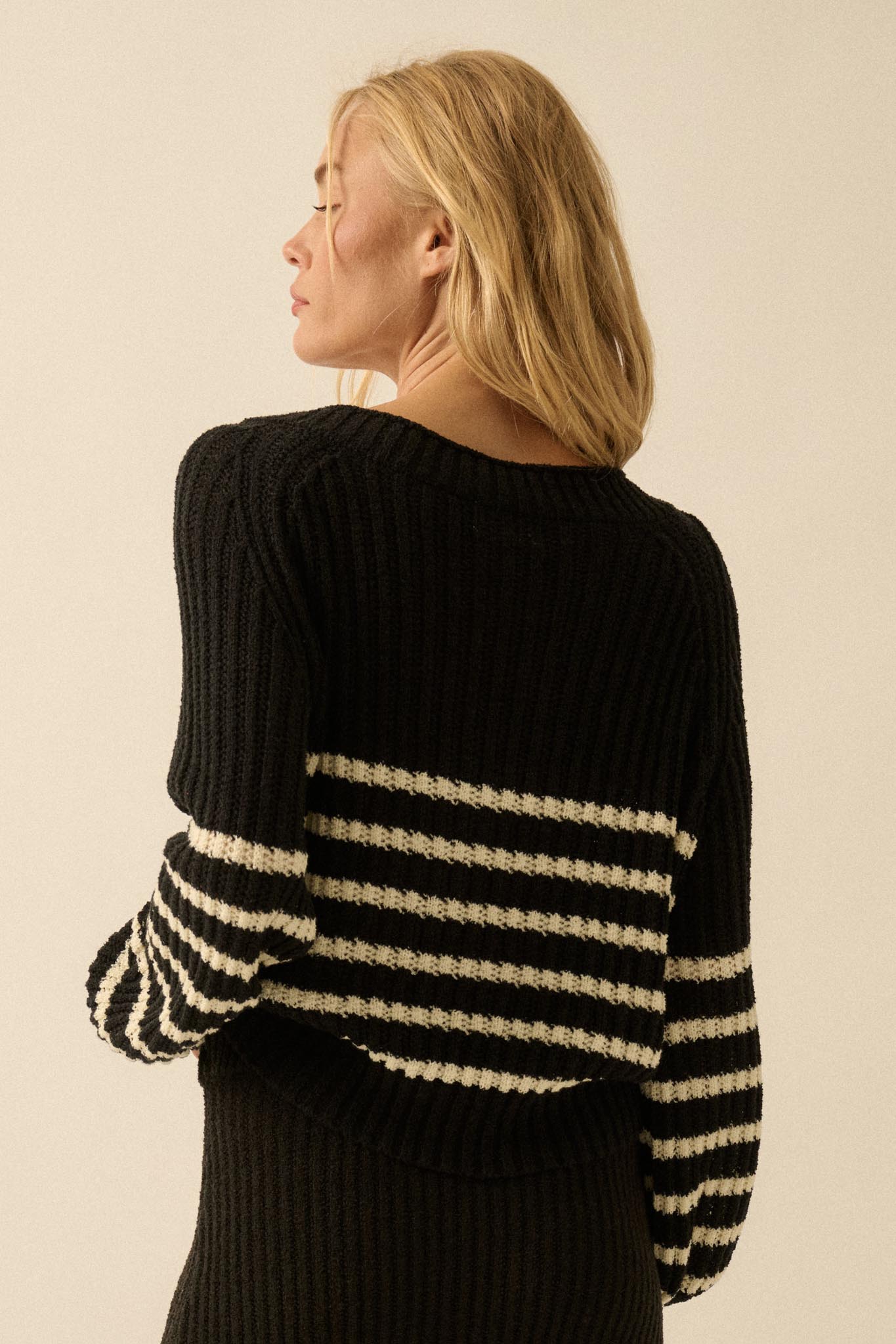 Promise the Label Striped Rib-Knit V-Neck Sweater - ShopPromesa