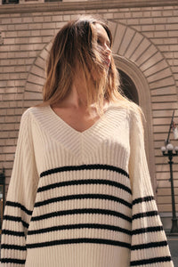 Promise the Label Striped Rib-Knit V-Neck Sweater - ShopPromesa