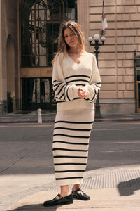 Promise the Label Striped Rib-Knit V-Neck Sweater - ShopPromesa