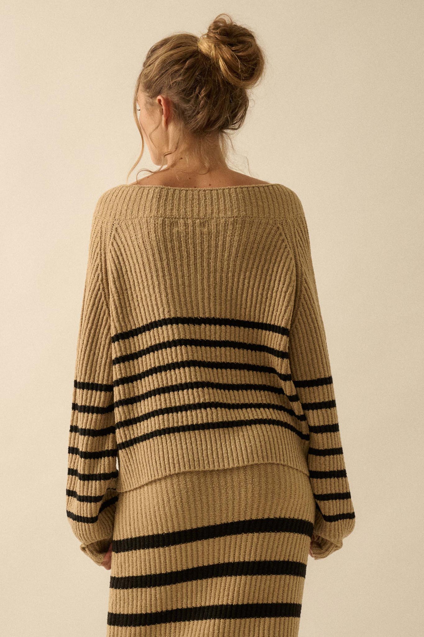 Promise the Label Striped Rib-Knit V-Neck Sweater - ShopPromesa