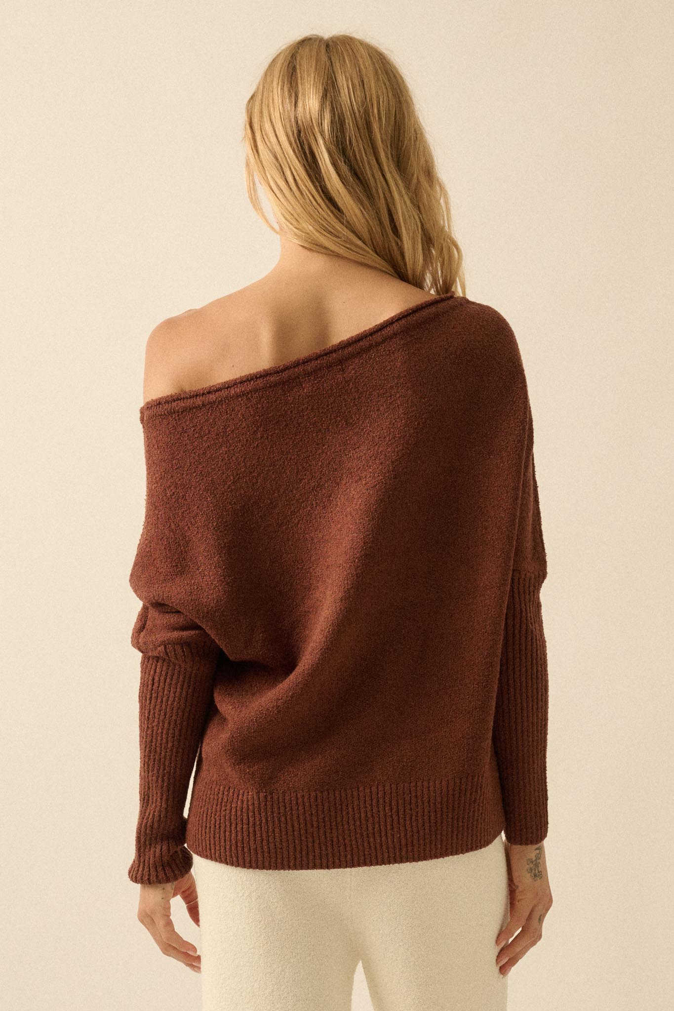 Promise the Label Textured One-Shoulder Sweater - ShopPromesa