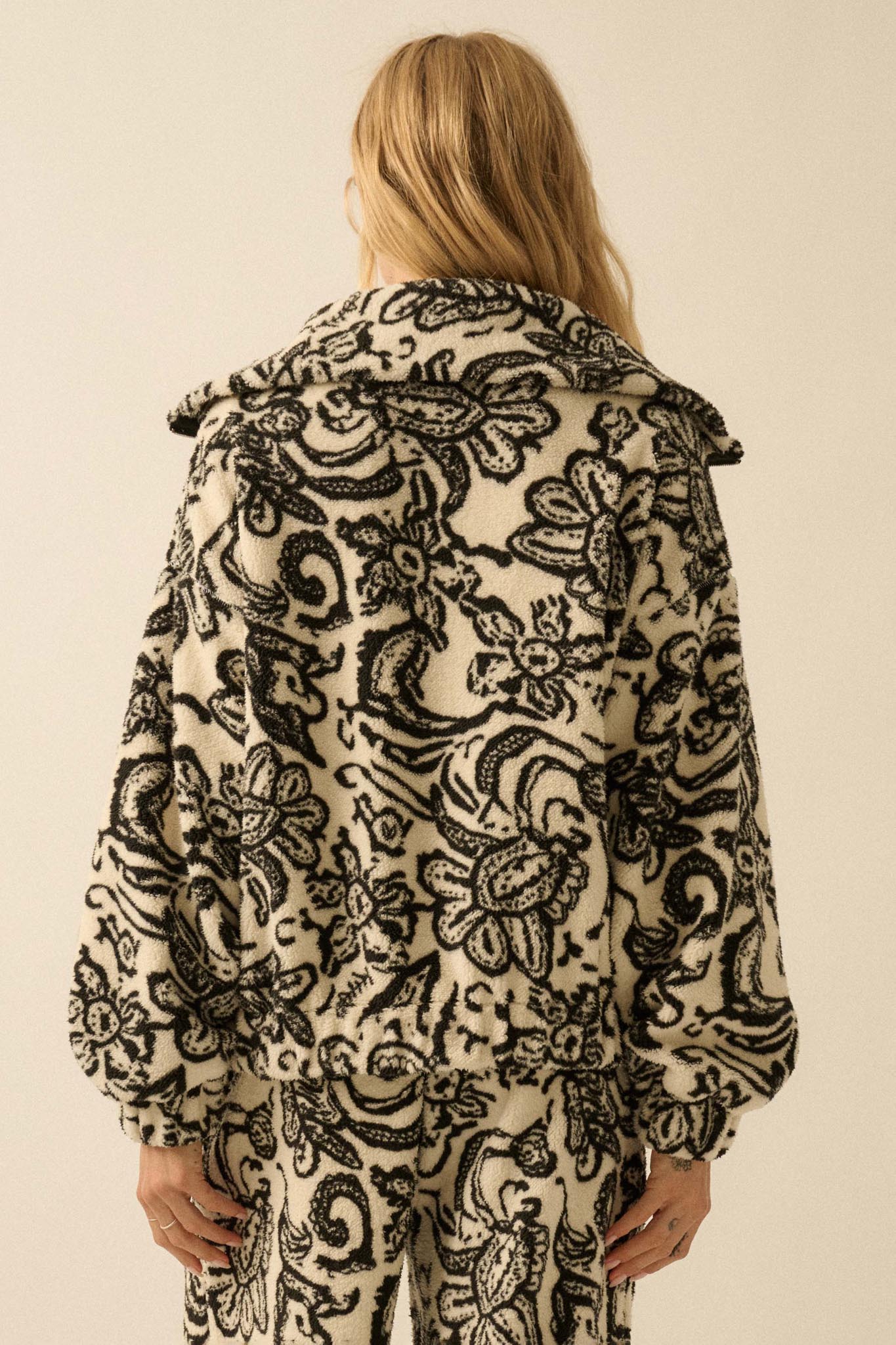 Dream World Paisley Fleece Half-Zip Pullover - ShopPromesa
