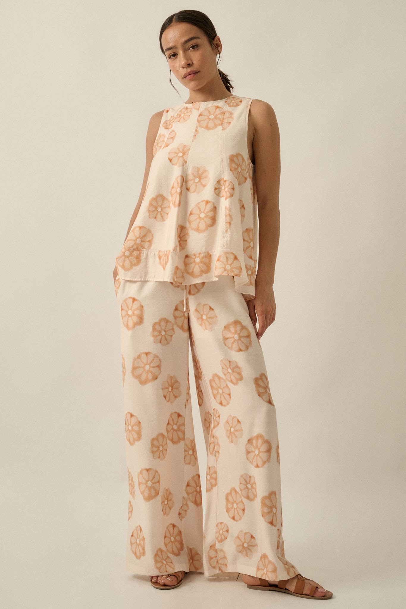 So Delightful Floral Sleeveless A-Line Swing Top - ShopPromesa