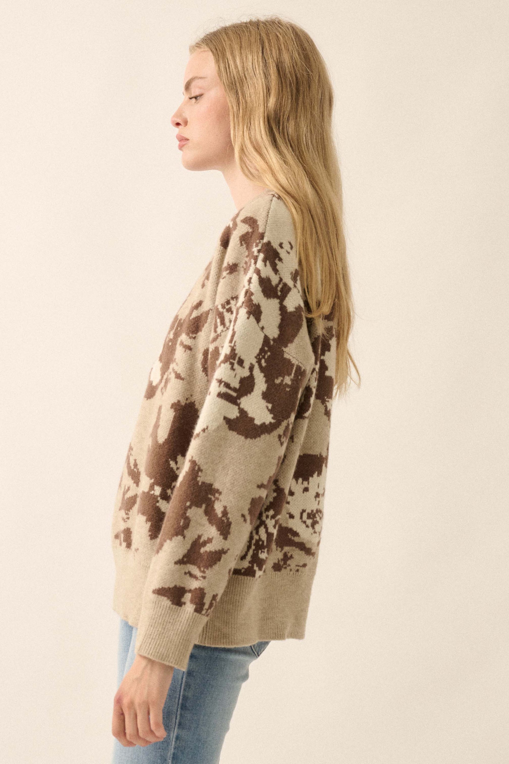 Cuddly Blossoms Oversize Floral Jacquard Sweater - ShopPromesa