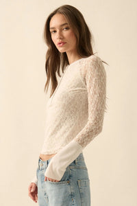 Casual Grace Floral Lace Raglan Henley Top - ShopPromesa