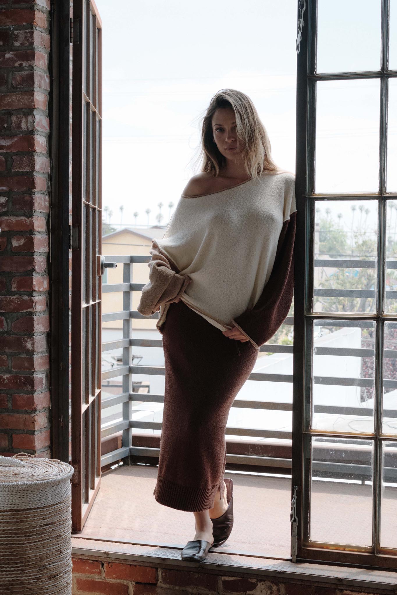 Promise the Label Colorblock Rolled-Edge Sweater - ShopPromesa