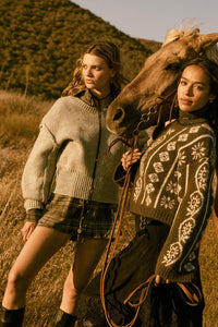 Good to Go Exposed-Seam Banded-Hem Sweater - ShopPromesa