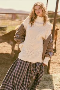 Twist Ending Oversize Cable Knit Mock-Neck Sweater - ShopPromesa