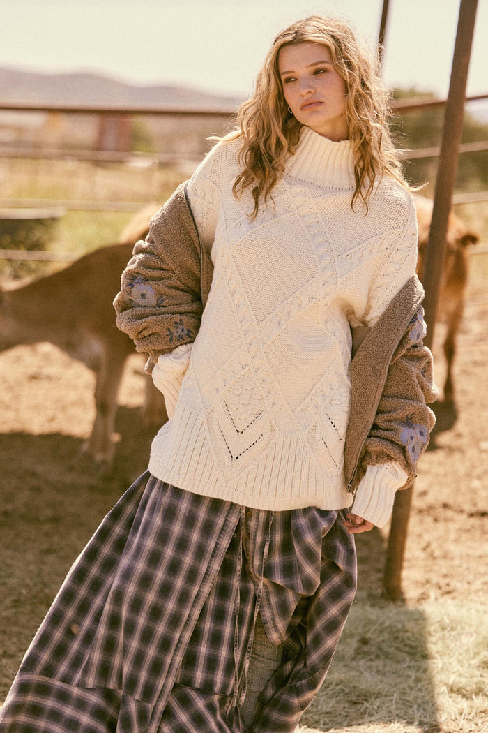 Twist Ending Oversize Cable Knit Mock-Neck Sweater - ShopPromesa