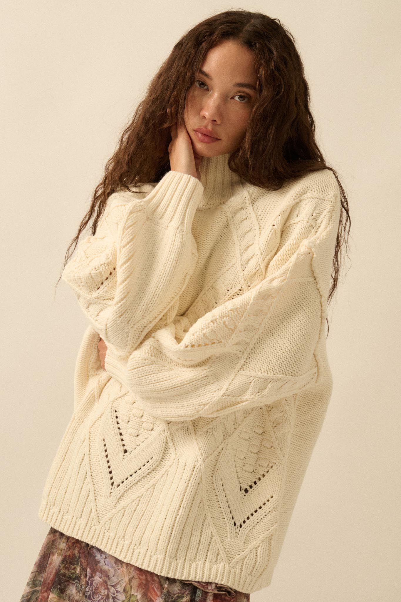 Twist Ending Oversize Cable Knit Mock-Neck Sweater - ShopPromesa