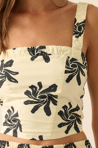 Petals Twirl Floral-Print Cropped Tank Top - ShopPromesa