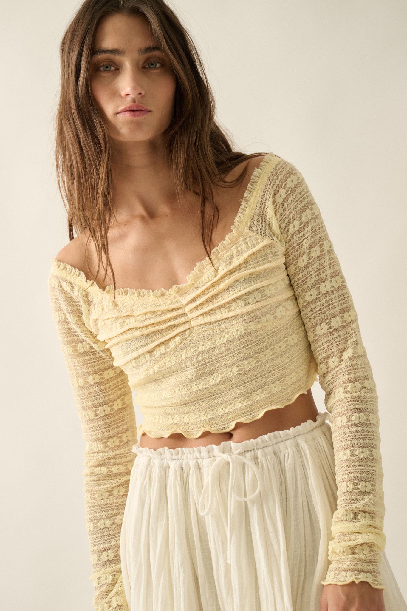 Beautiful Life Floral Lace Long-Sleeve Crop top - ShopPromesa