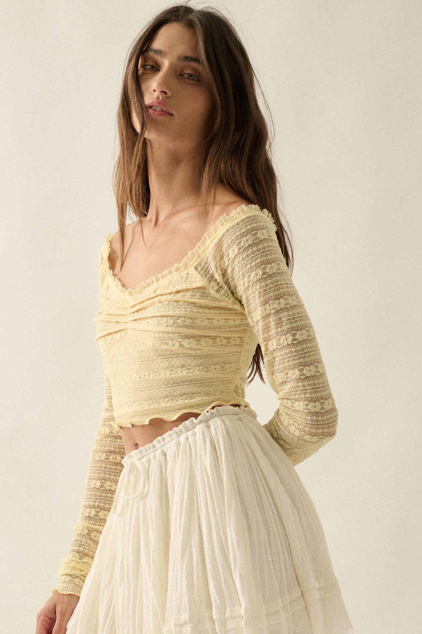 Beautiful Life Floral Lace Long-Sleeve Crop top - ShopPromesa