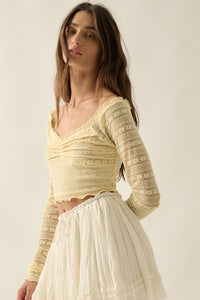 Beautiful Life Floral Lace Long-Sleeve Crop top - ShopPromesa