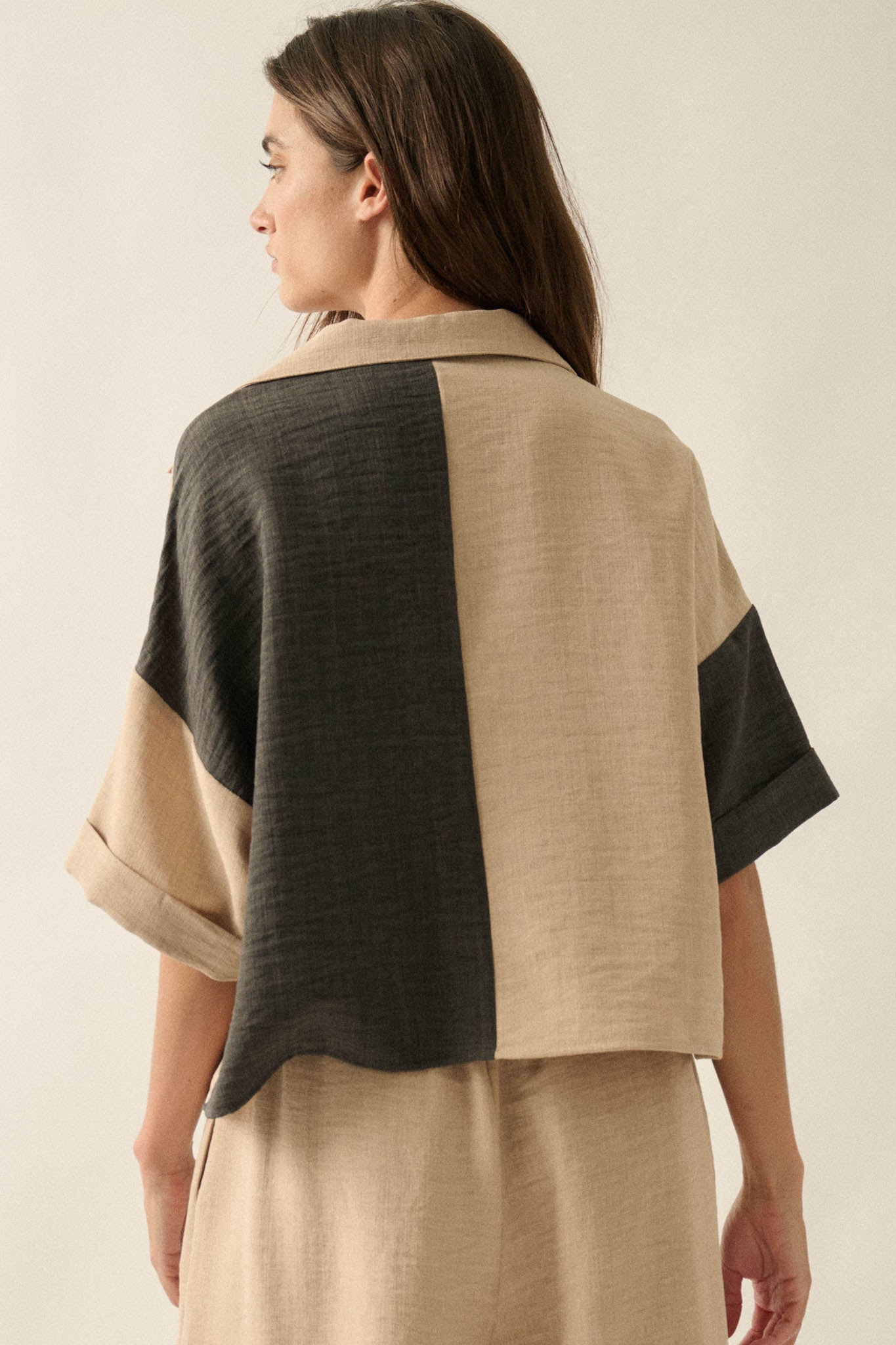 Double Talk Colorblock Short-Sleeve Pocket Shirt - ShopPromesa