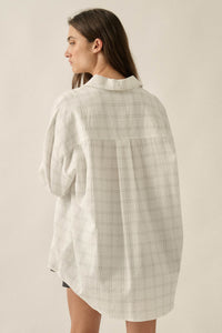 Box Office Plaid Oversize Button-Up Collared Shirt - ShopPromesa