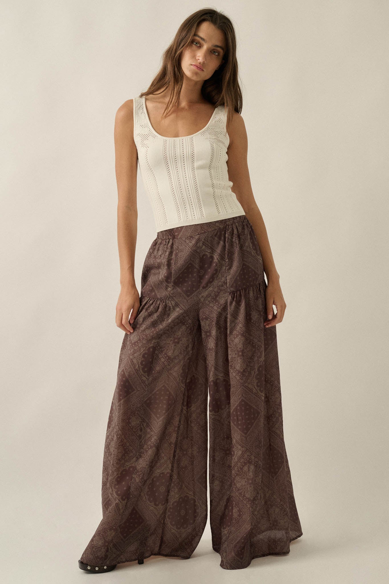 Good Pointe Floral Pointelle Cropped Tank Top - ShopPromesa