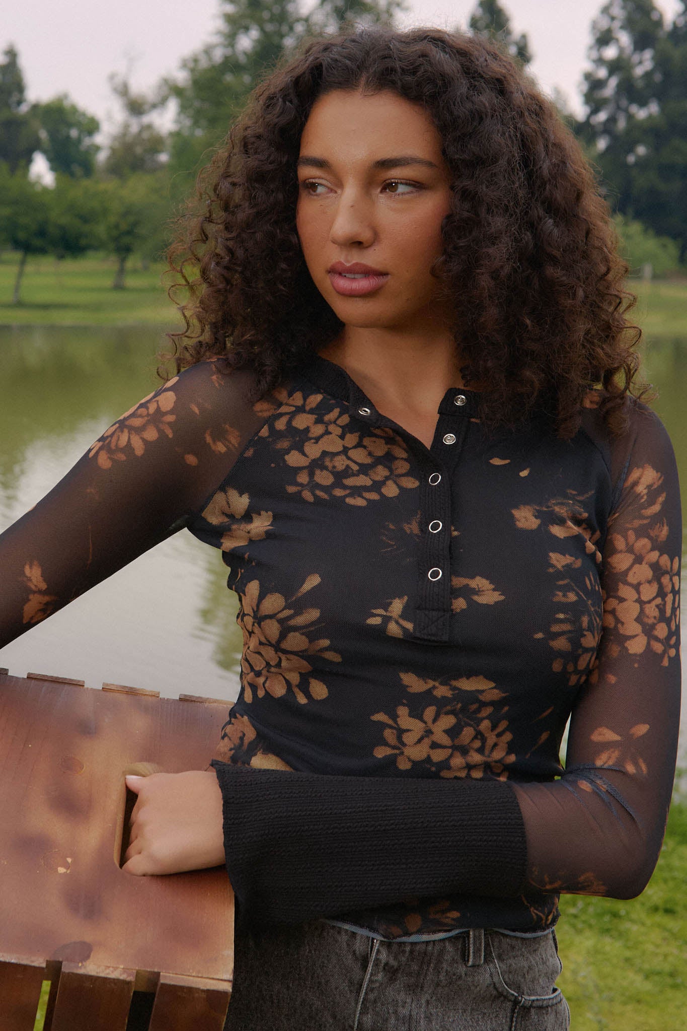 Blooming Ochre Floral Mesh Split-Cuff Henley Top - ShopPromesa