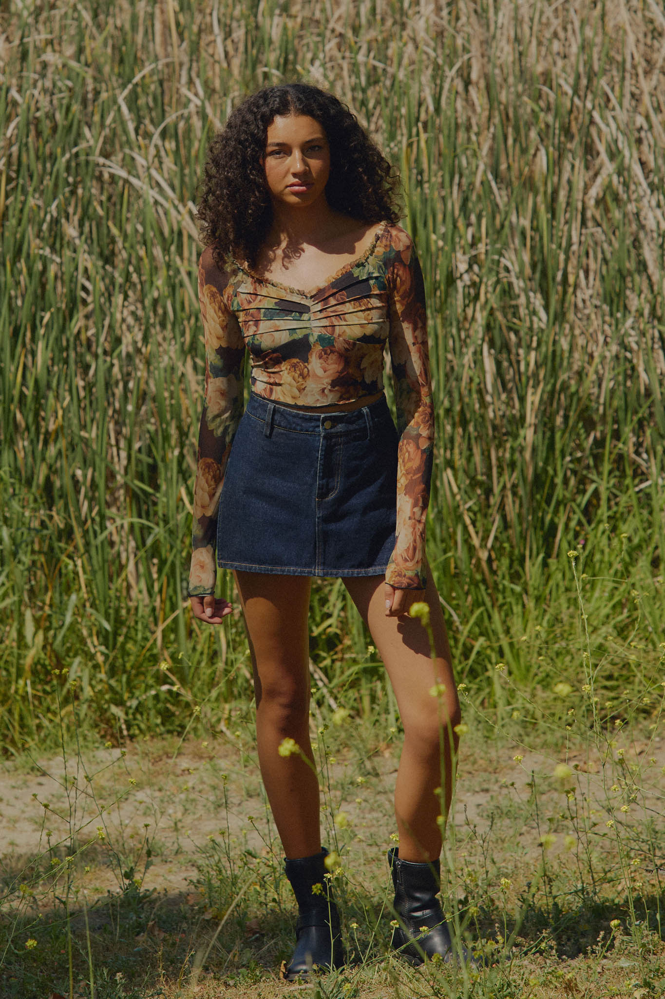 Rose Rebellion Floral Mesh Long-Sleeve Crop Top - ShopPromesa