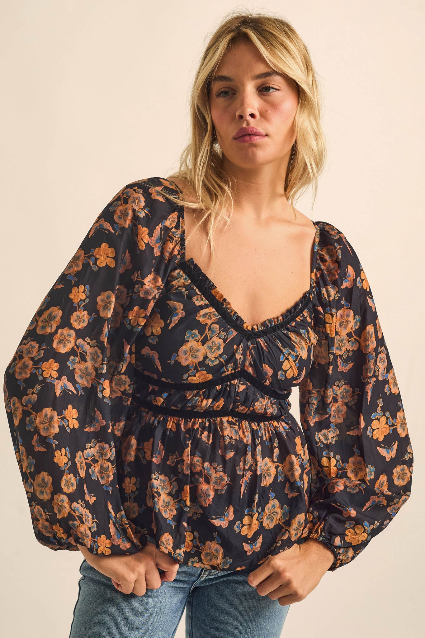 Butterfly Garden Floral Balloon-Sleeve Peasant Top - ShopPromesa