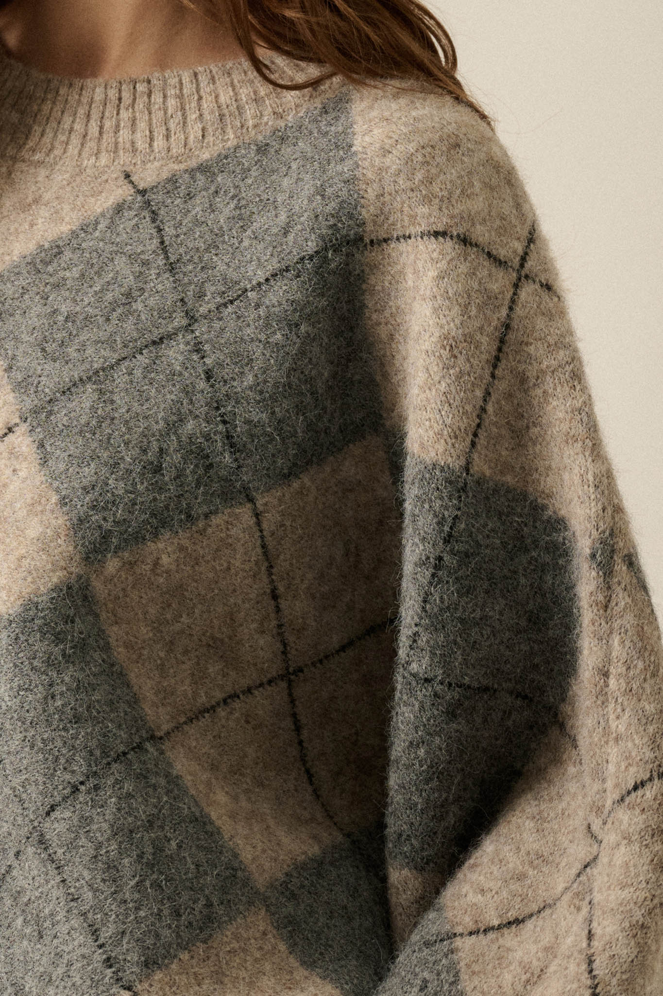 Crosstown Traffic Oversize Argyle Plaid Knit Sweater - ShopPromesa