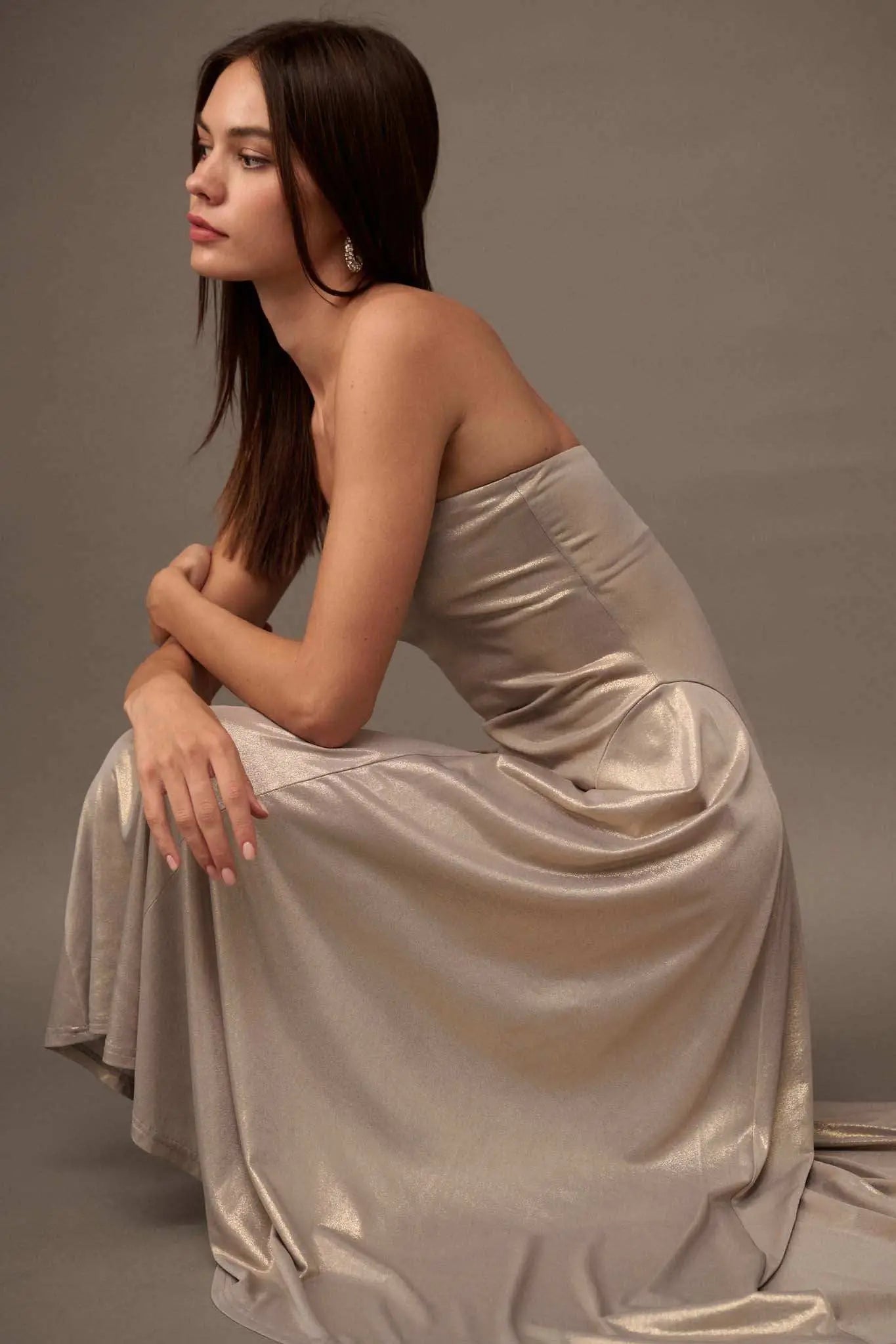 Love The Nightlife Strapless Shimmer Maxi Dress Silver / S Love The Nightlife Strapless Shimmer Maxi Dress Silver / S