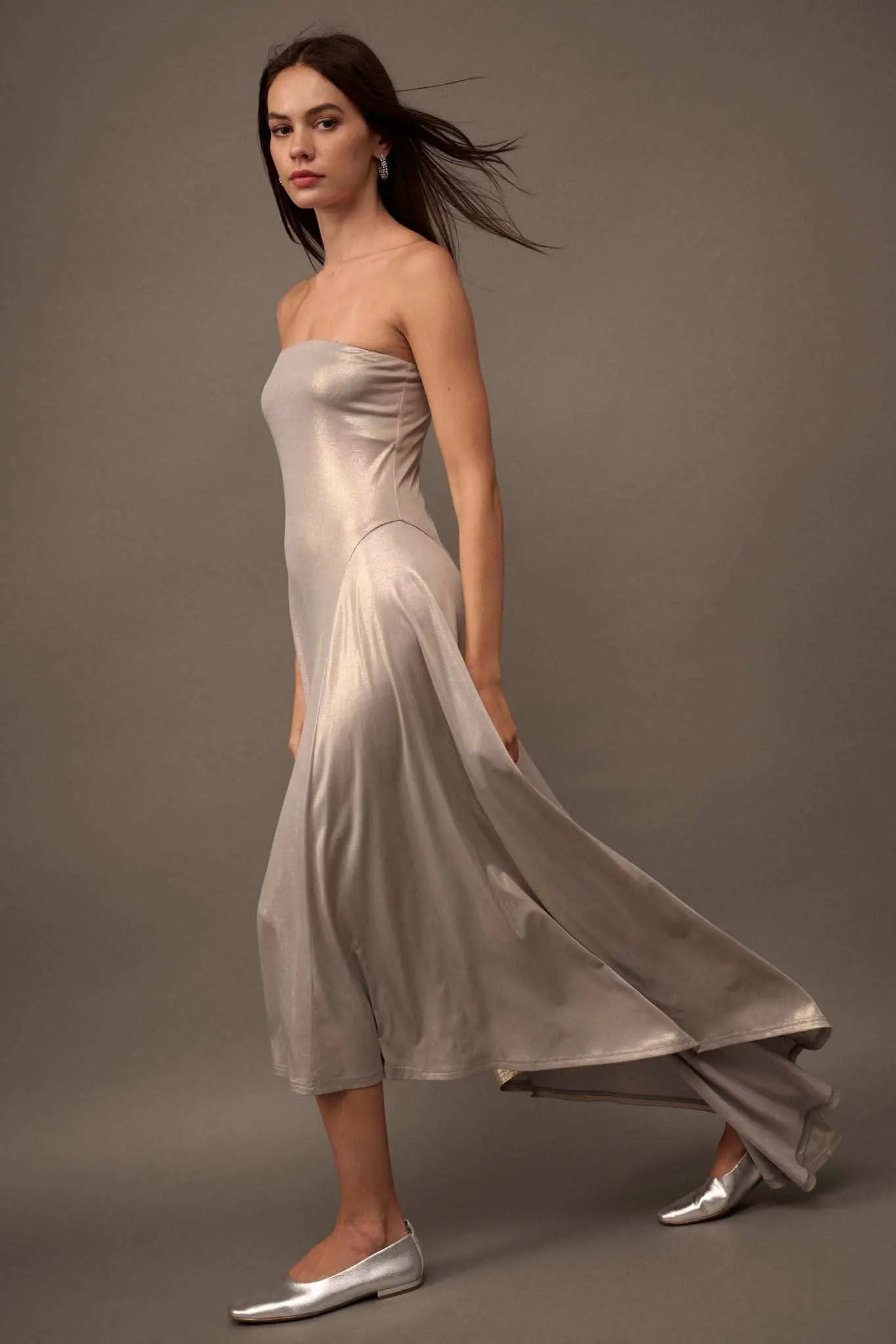 Love the Nightlife Strapless Shimmer Maxi Dress Silver / S Love the Nightlife Strapless Shimmer Maxi Dress Silver / S