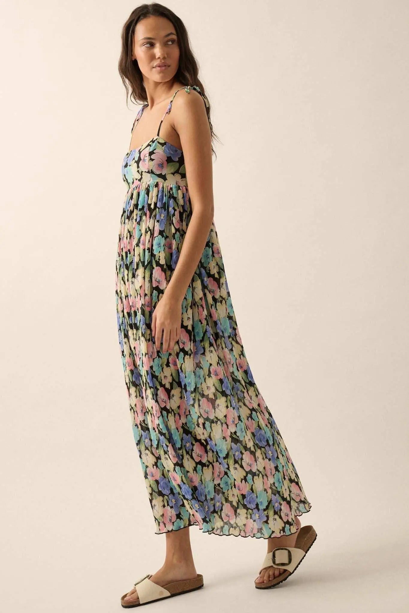 Flora Aurora Robe Aurora Blossoms Pleated Floral Maxi Dress | ShopPromesa