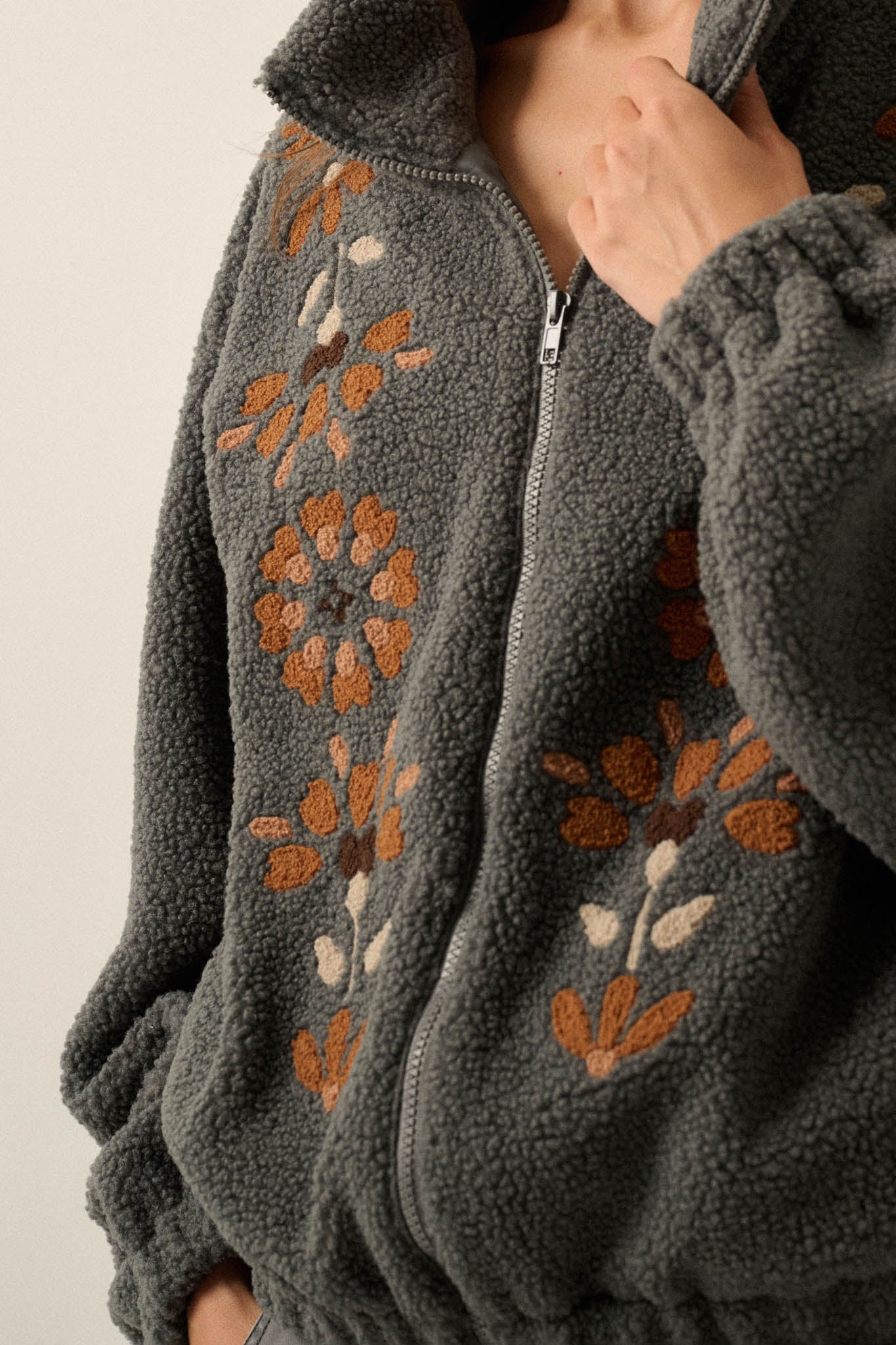 Blooming Hills Floral-Embroidered Fleece Jacket - ShopPromesa
