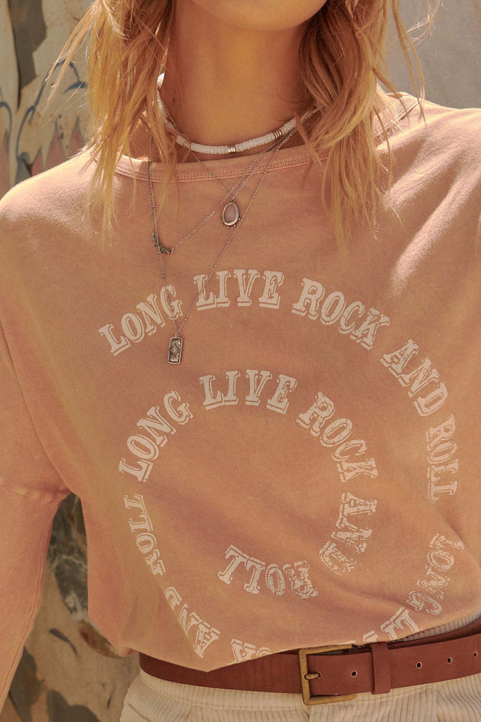 Rock & Roll Vintage Long-Sleeve Graphic Tee - ShopPromesa