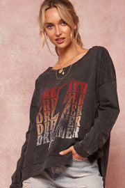 Dreamer Vintage-Washed Graphic Sweatshirt - ShopPromesa