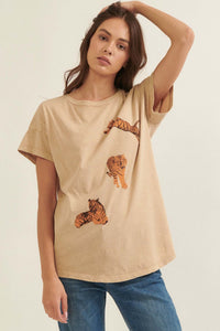 Tiger Trio Vintage-Wash Graphic Tee - ShopPromesa