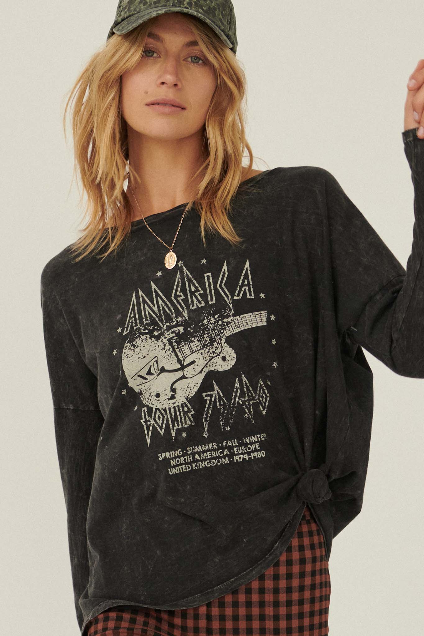 Rock America Vintage-Wash Long-Sleeve Graphic Tee - ShopPromesa