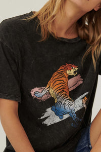 Rainbow Tiger Vintage-Wash Graphic Tee - ShopPromesa