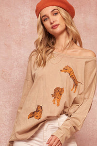 Tiger Trio Long-Sleeve Vintage Graphic Tee - ShopPromesa