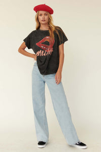 Muah Lips Vintage-Print Graphic Tee - ShopPromesa