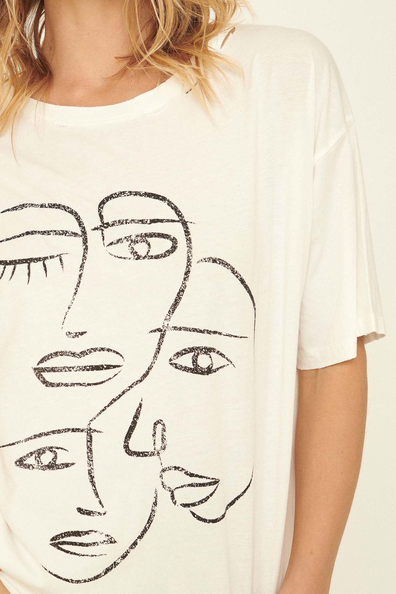 Art Faces Oversize Distressed Graphic Tee - ShopPromesa