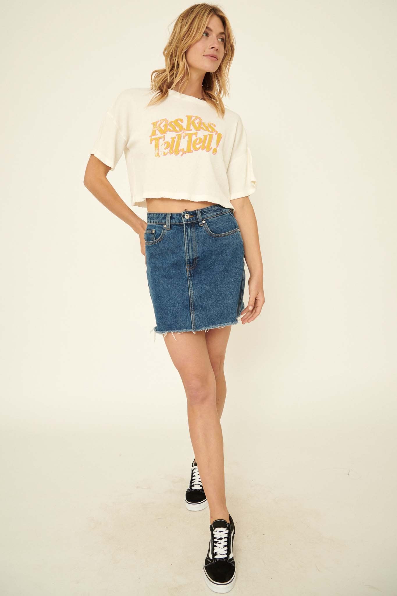 Kiss and Tell Cropped Graphic Tee - ShopPromesa