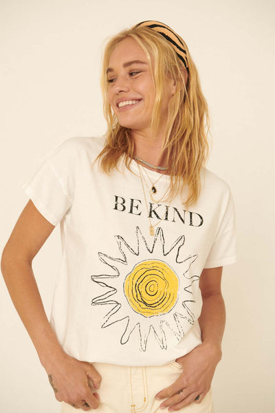 Be Kind Sun Art Vintage-Print Graphic Tee - ShopPromesa
