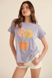 Happy Daisies Vintage-Wash Graphic Tee - ShopPromesa