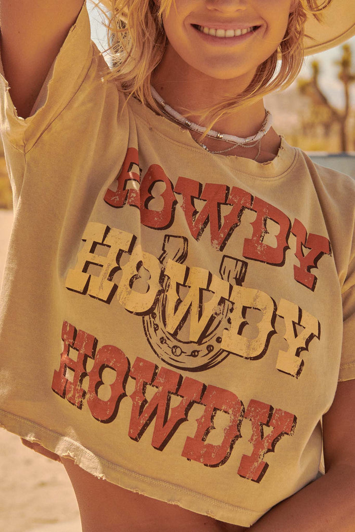 Howdy Vintage-Wash Cropped Graphic Tee - ShopPromesa